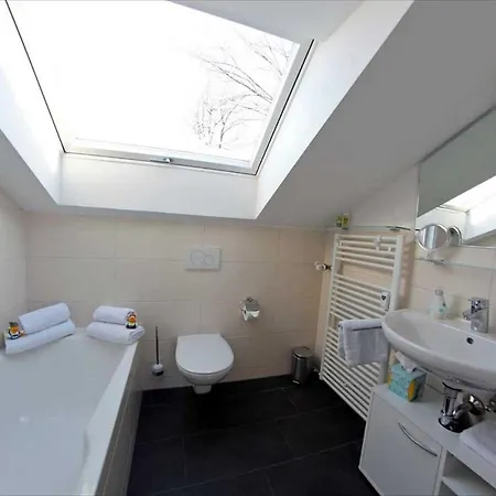 Muth Apartment *